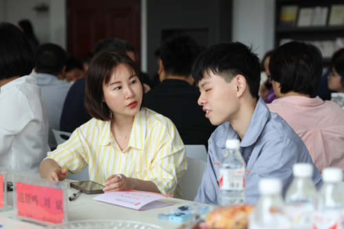 情系学子,爱心筑梦——学院举办“助学·筑梦·铸人”爱心助学活动