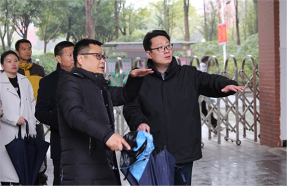 绷紧安全弦 筑牢防护网——学院开展校园安全大检查