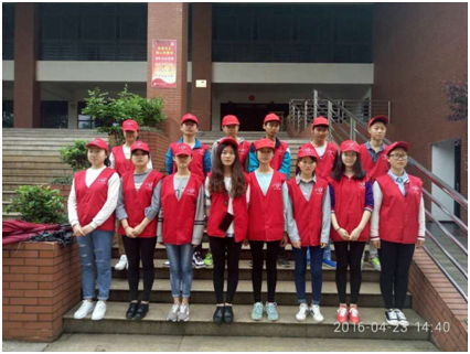 学习雷锋,我们在行动!